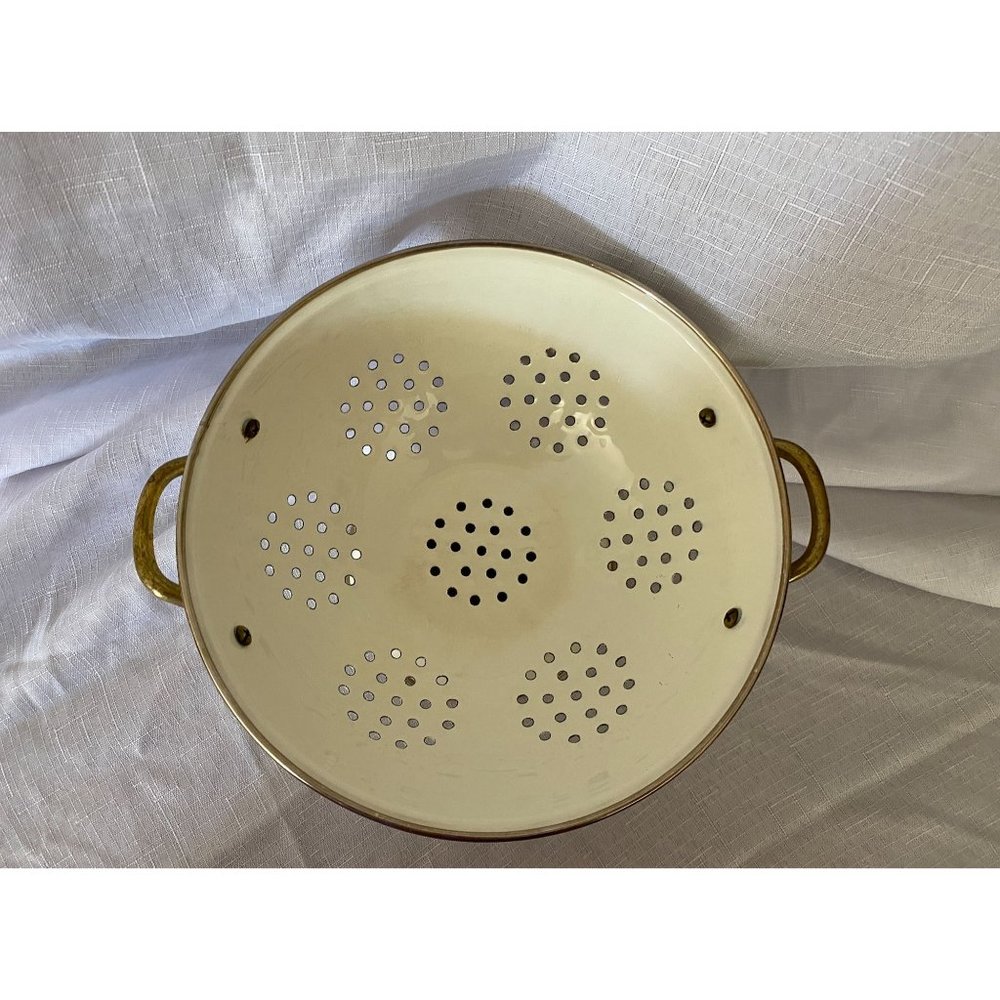 Cornucopia Enamel and Brass Collonder - Picture 6 of 8